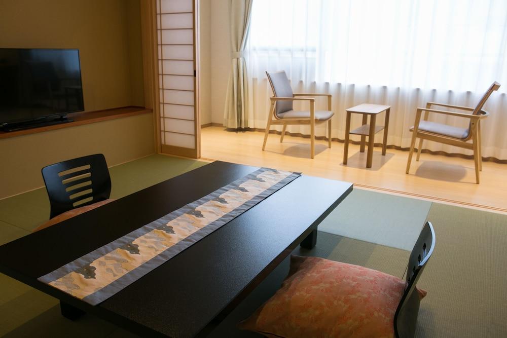 Hotel Shiroyama Yugawara Buitenkant foto