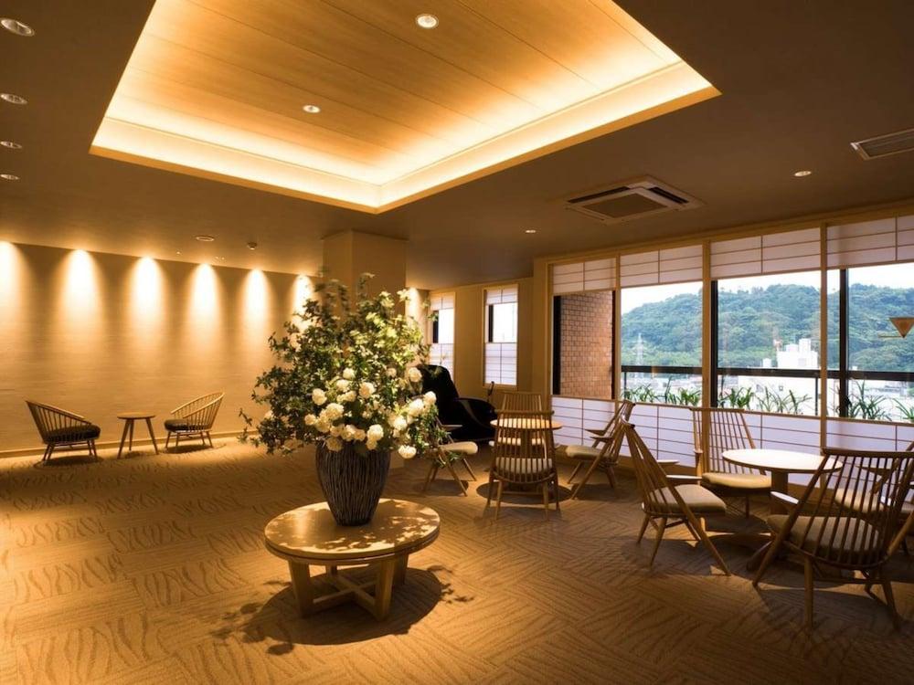 Hotel Shiroyama Yugawara Buitenkant foto