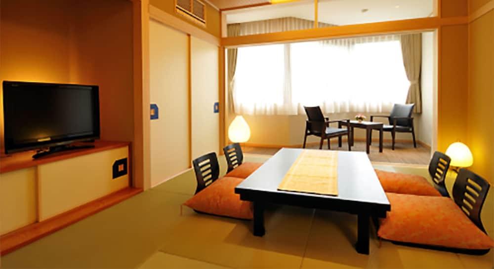 Hotel Shiroyama Yugawara Buitenkant foto