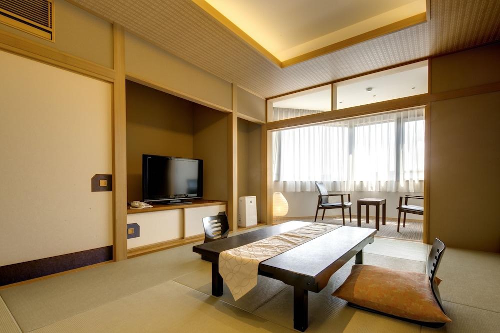 Hotel Shiroyama Yugawara Buitenkant foto