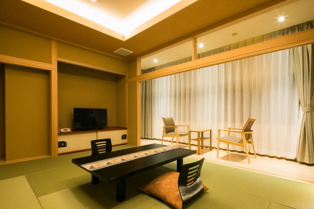 Hotel Shiroyama Yugawara Buitenkant foto