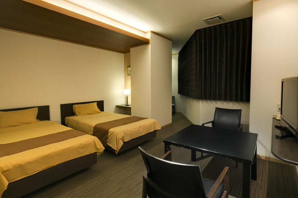 Hotel Shiroyama Yugawara Buitenkant foto